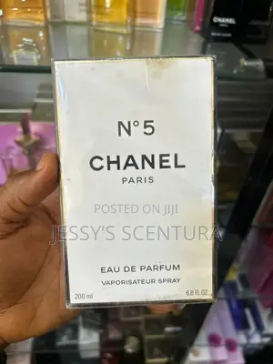 N•5 Channel Paris