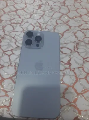 Apple iPhone 16 Pro Max 1 TB Silver