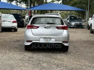 Toyota Corolla 2017 Silver