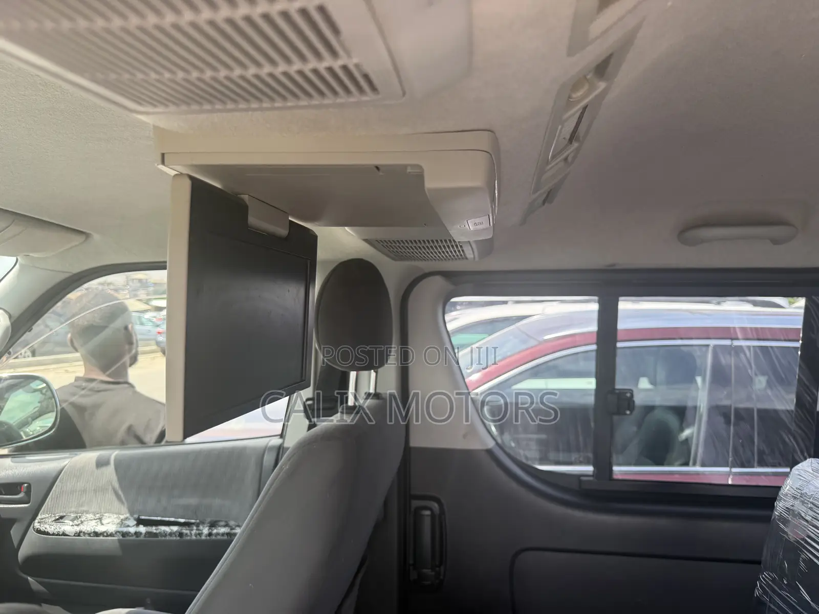 Toyota HiAce 2014 Grey