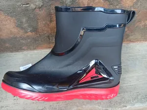 Short Rain Boots Local