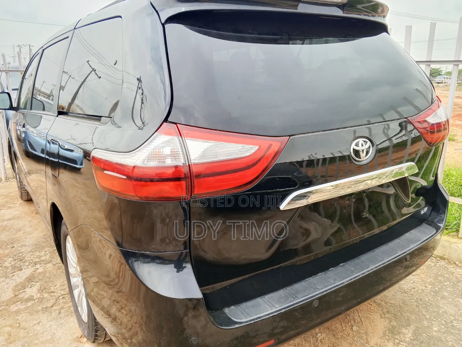 Toyota Sienna 2017 Black