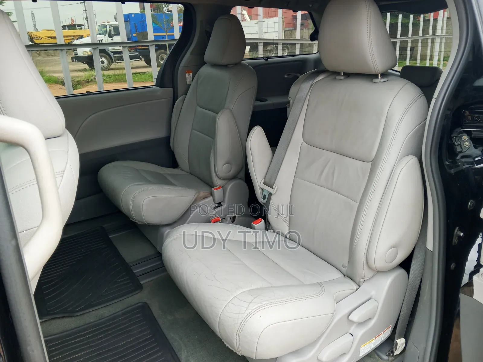 Toyota Sienna 2017 Black