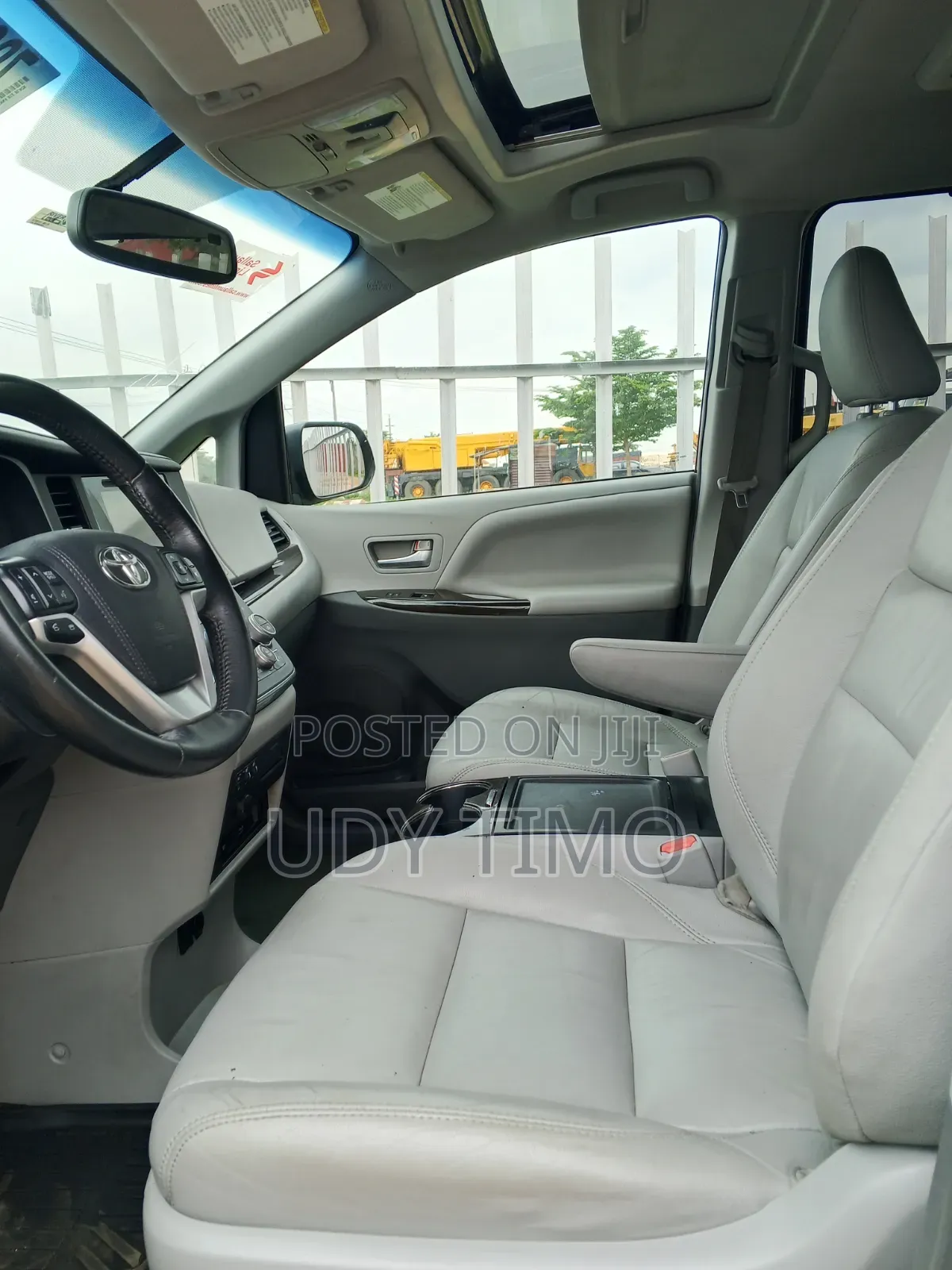 Toyota Sienna 2017 Black