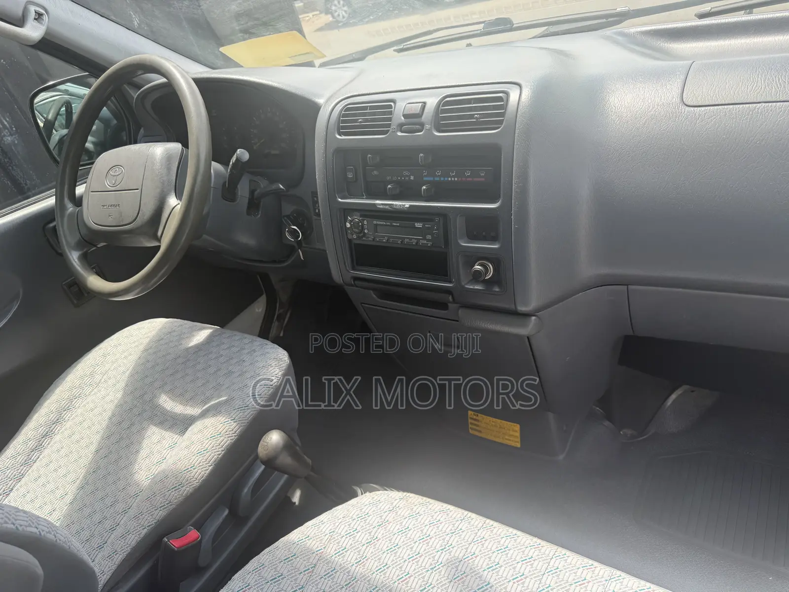 Toyota HiAce 2008 White