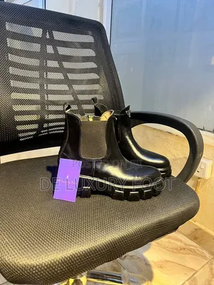 Chelsea Boots