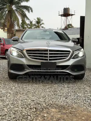 Mercedes-Benz C300 Sport 4dr AWD 4Matic Sedan (2.0L 4cyl 7A) 2015 Gray