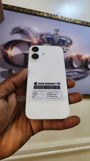 Apple iPhone 16 128 GB White