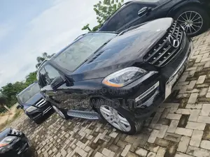 Mercedes-Benz M Class ML350 4dr SUV (3.5L 6cyl 7A) 2015 Black