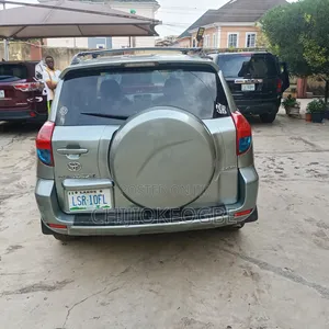 Toyota RAV4 2008 Green