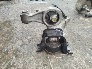 2012-2016 Nissan Altima/Nissan Juke Engine Seat