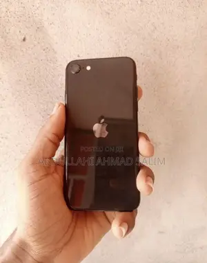 Apple iPhone SE (2020) 64 GB Black