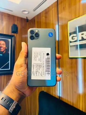 Apple iPhone 11 Pro Max 64 GB Black