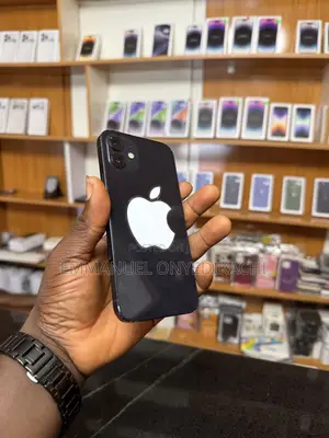 Apple iPhone 12 64 GB Black
