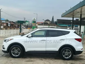 Hyundai Santa Fe 2017 White