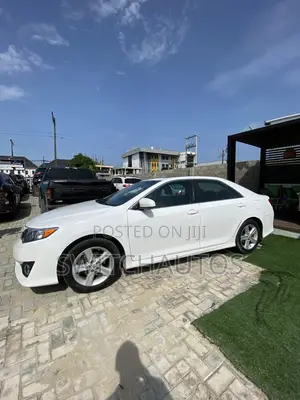Toyota Camry L 4dr Sedan (2.5L 4cyl 6A) 2012 White