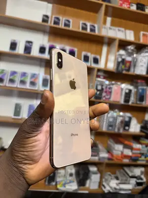 Apple iPhone XS Max 64 GB Gold