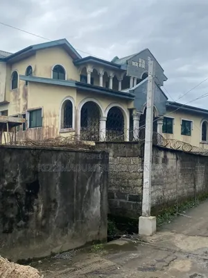 8bdrm Duplex in Agip Estate,  Port, Obio-Akpor for sale