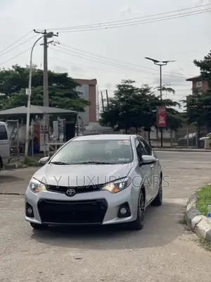 Toyota Corolla S 4dr Sedan (1.8L 4cyl CVT) 2015 Silver