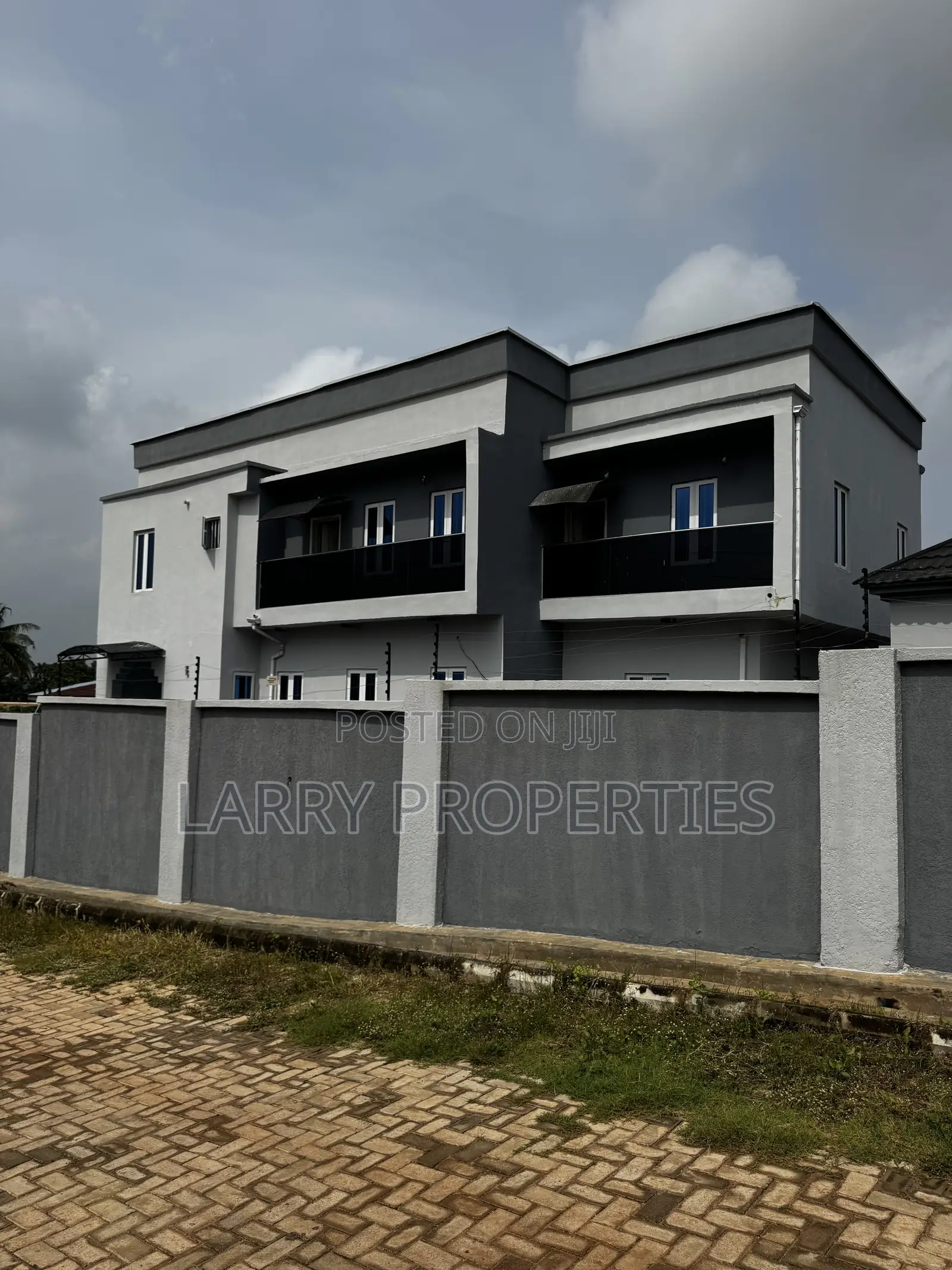 Luxury 4 Bedroom Fully Detached Duplex