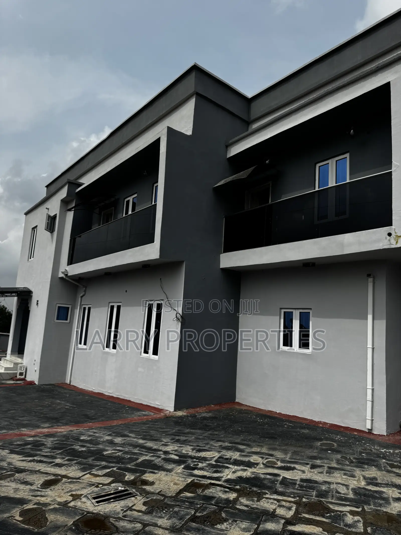 Luxury 4 Bedroom Fully Detached Duplex