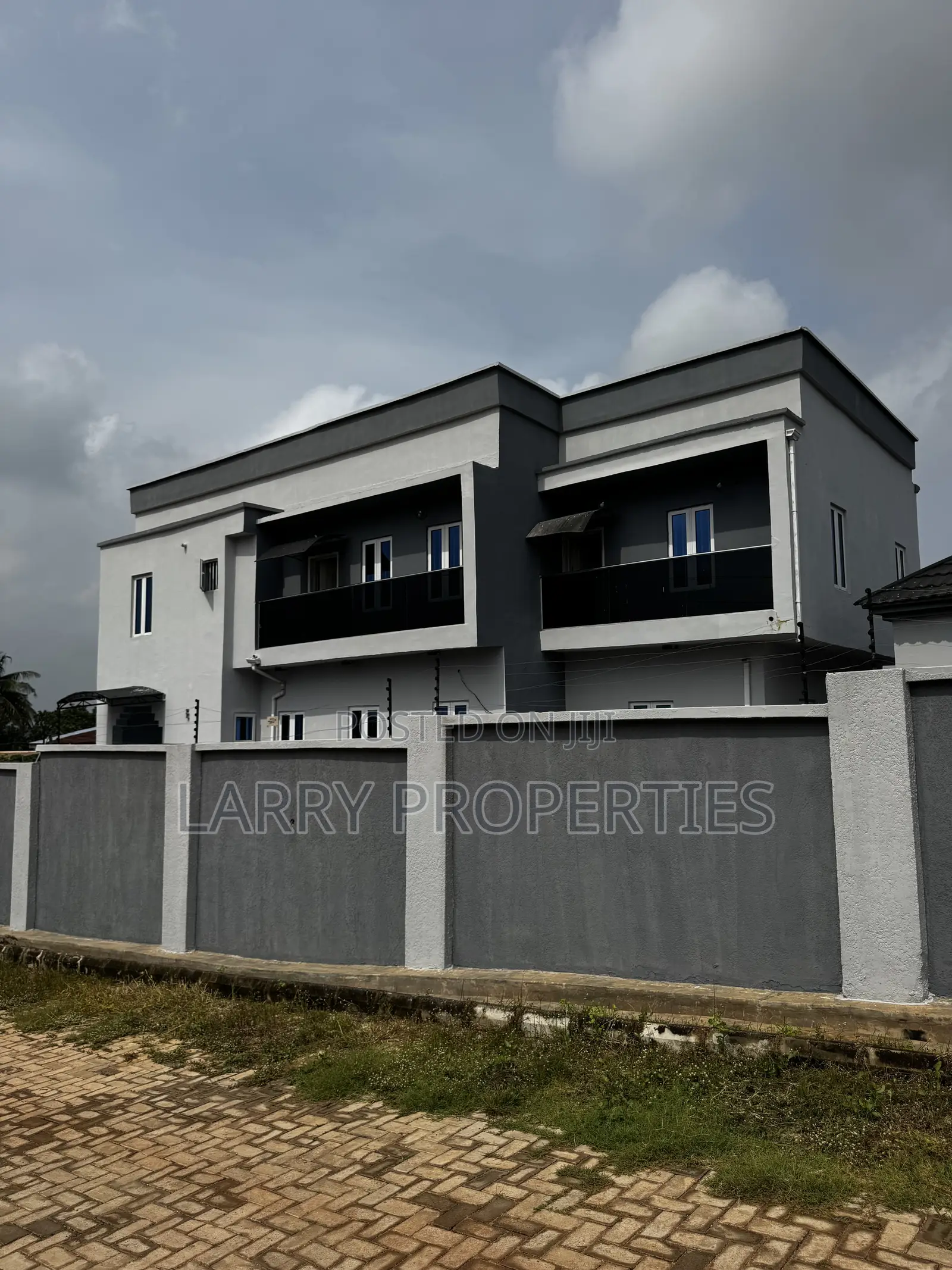 Luxury 4 Bedroom Fully Detached Duplex