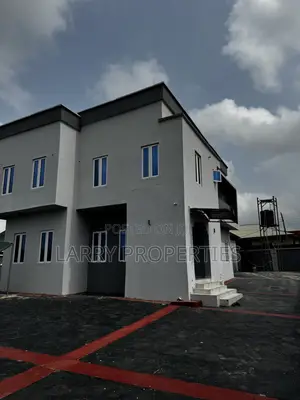 Luxury 4 Bedroom Fully Detached Duplex