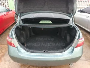 Toyota Camry LE 4dr Sedan (2.4L 4cyl 5A) 2009 Green