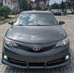 Toyota Camry 2012 Gray