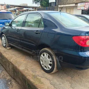 Toyota Corolla 2004 Blue