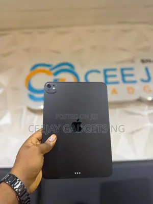 Apple iPad Pro 11 (2025) 256 GB Black