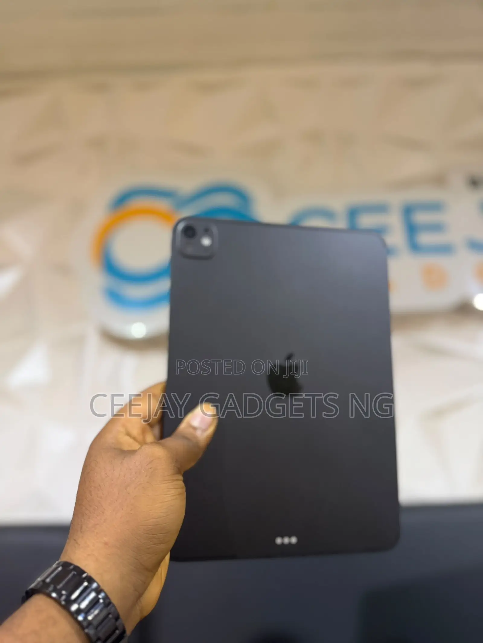 Apple iPad Pro 11 (2025) 256 GB Black