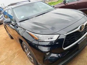 Toyota Highlander 2023 Black