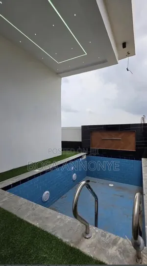 5bdrm Duplex in Addo Road, Ajah for sale