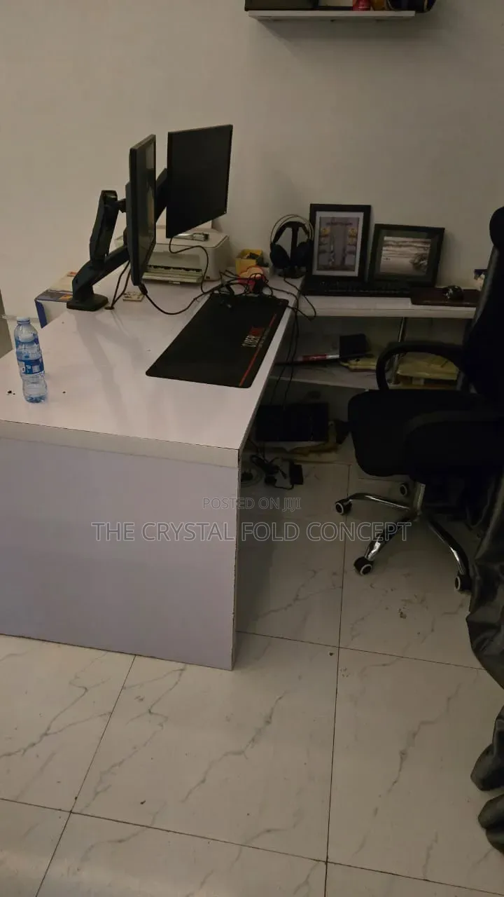 Furniture and Gadget