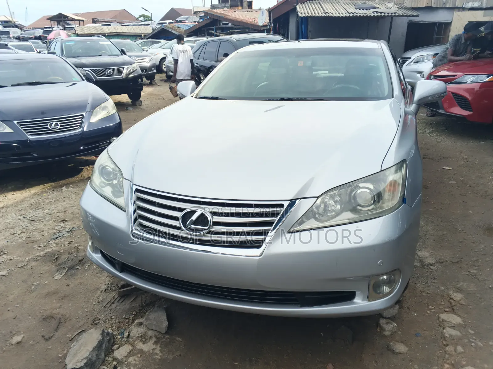 Lexus ES 2012 Silver