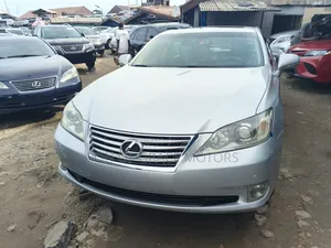 Lexus ES 2012 Silver