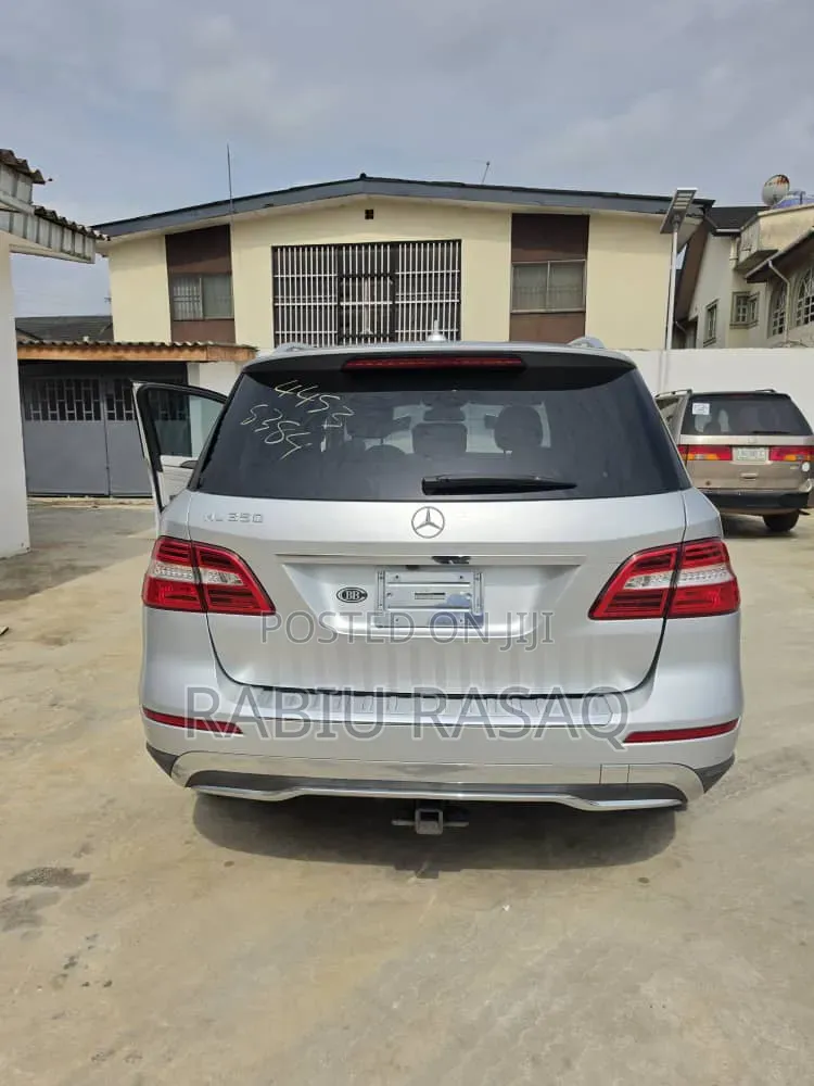 Mercedes-Benz M Class 2013 Silver