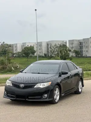 Toyota Camry SE 4dr Sedan (2.5L 4cyl 6A) 2013 Black