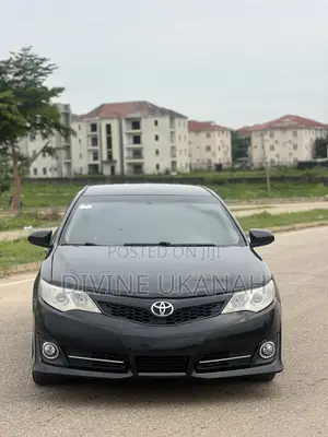 Toyota Camry SE 4dr Sedan (2.5L 4cyl 6A) 2013 Black