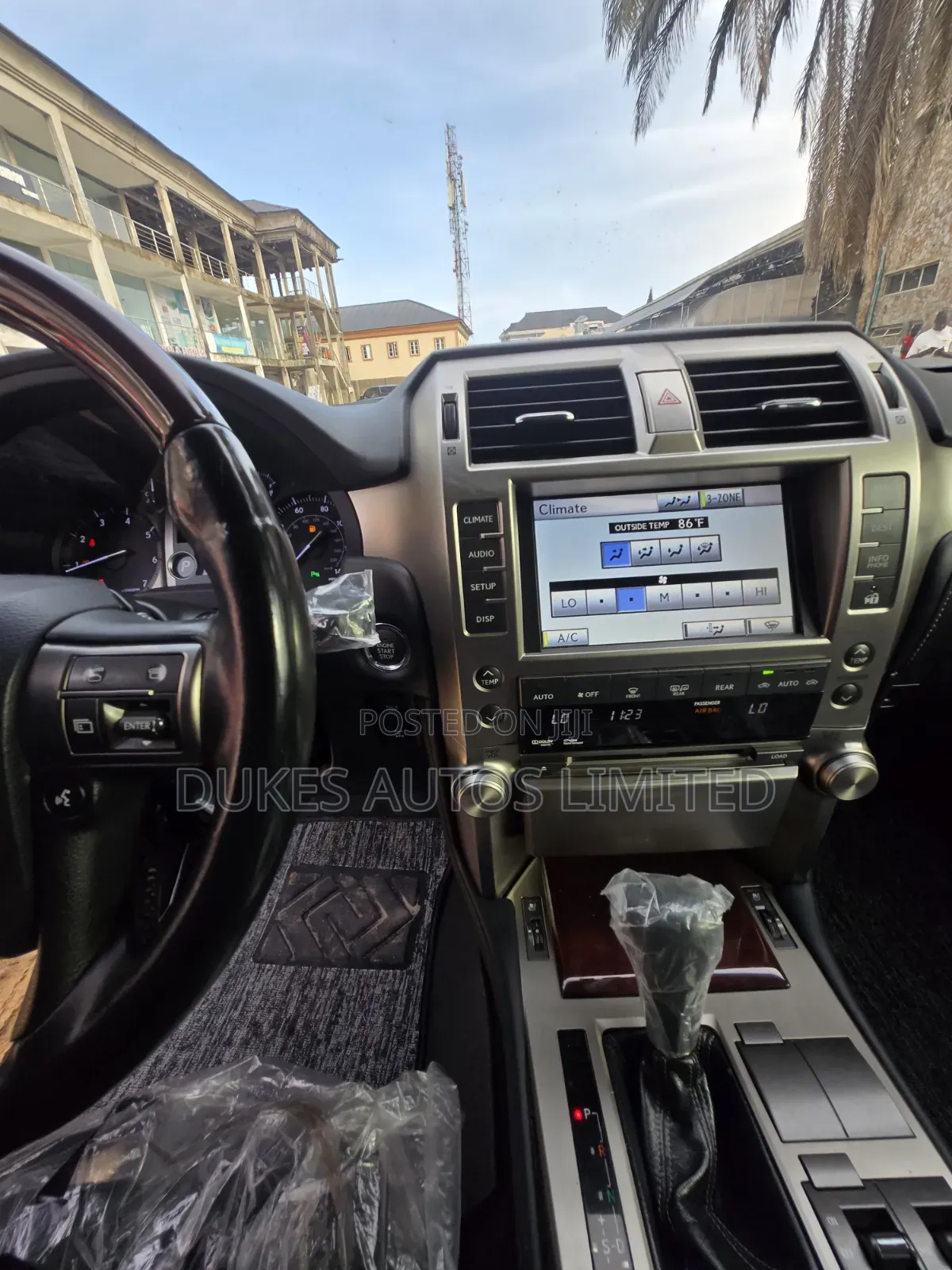 Lexus GX 2012 Silver
