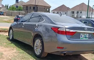 Lexus ES 2014 Gray
