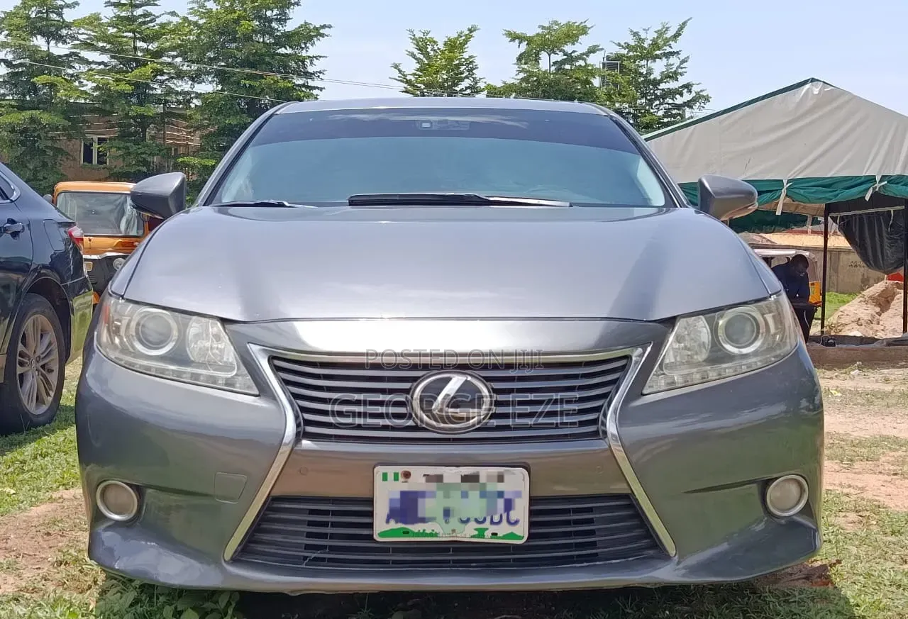 Lexus ES 2014 Gray