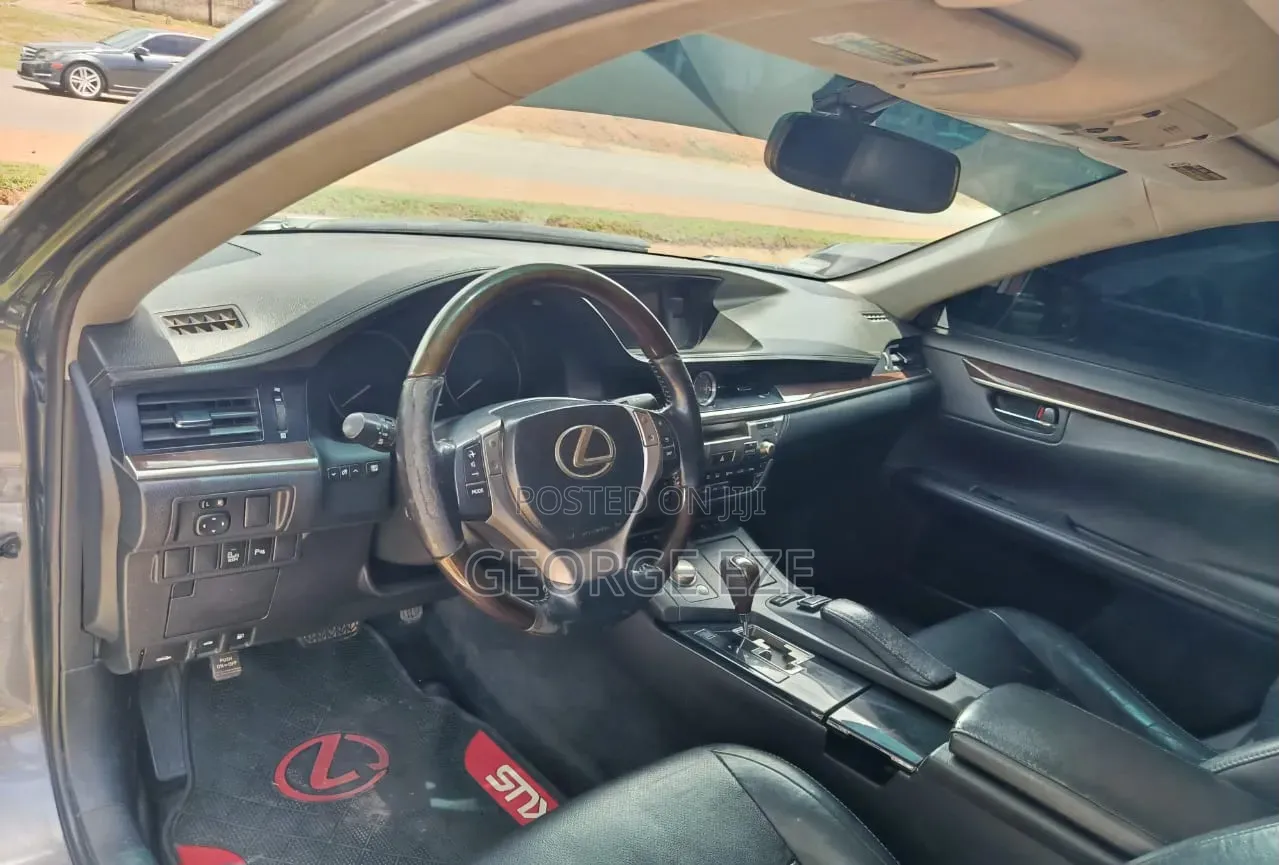 Lexus ES 2014 Gray