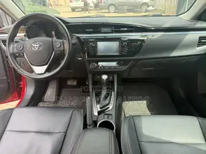 Toyota Corolla S 4dr Sedan (1.8L 4cyl CVT) 2015 Red