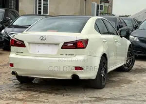 Lexus IS 250 4WD 2015 White