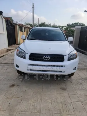 Toyota RAV4 2008 White