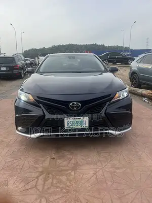 Toyota Camry 2021 Blue
