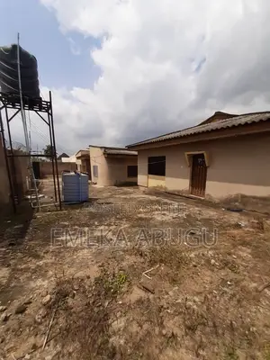 3bdrm Block of Flats in Owode Estate, Apata for sale