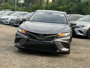 Toyota Camry 2019 Gray